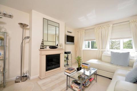 2 bedroom maisonette to rent - South Bank, Surbiton, KT6