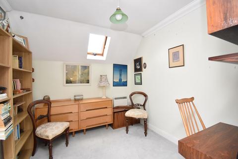 2 bedroom retirement property for sale - Bridge Street, Walton-on-Thames, KT12