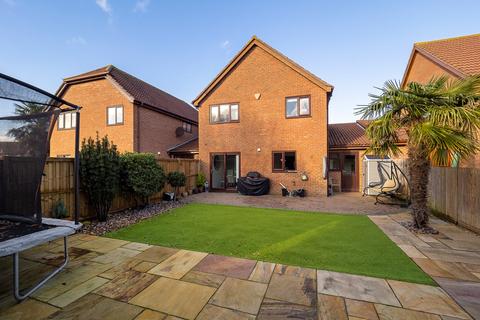4 bedroom detached house for sale - Old Mead, Folkestone, CT19