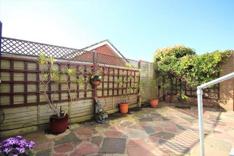 3 bedroom bungalow for sale, Firtree Close, Bexhill-on-Sea, TN39