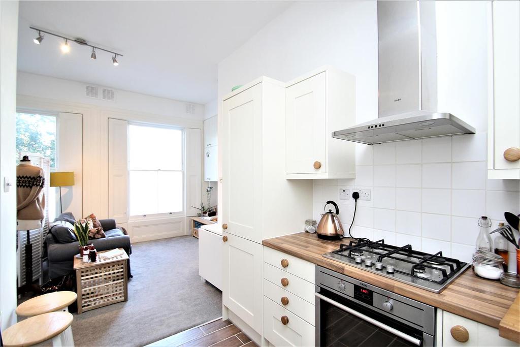 Wimbledon Park Road, London Studio £1,400 pcm (£323 pw)