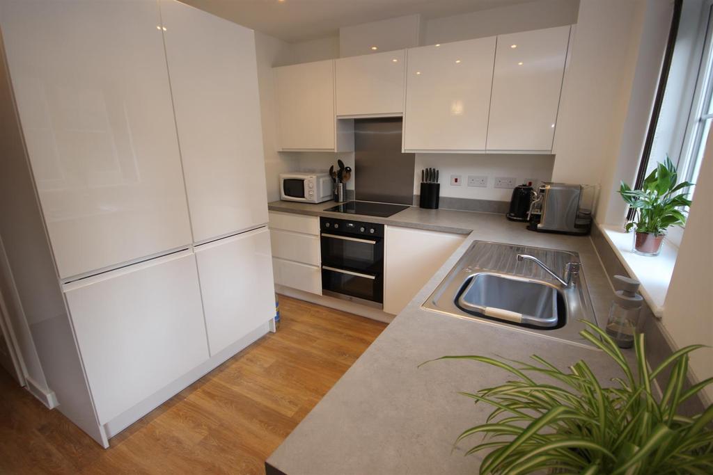 Kitchen 3.jpg