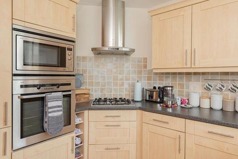 Flat 5, Crossness House Grove Close, Epsom, KT19 7NN
