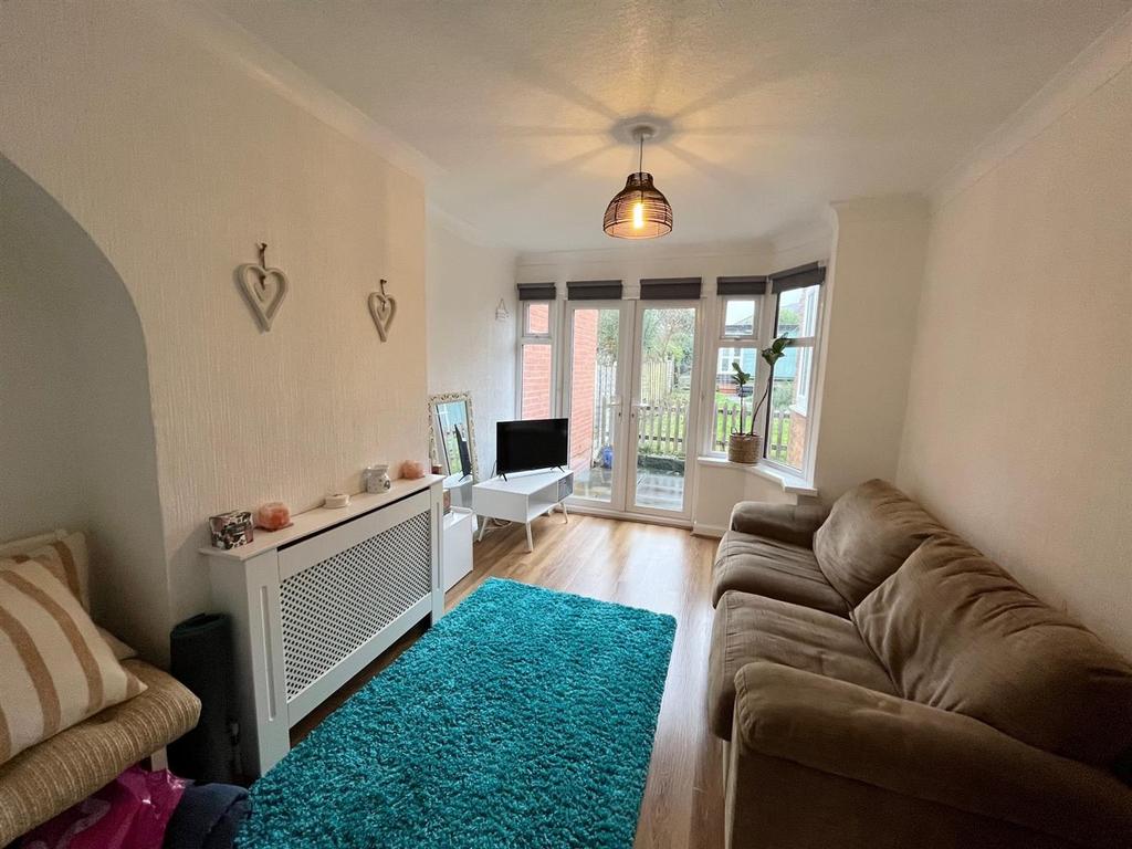 Trysull Avenue, Sheldon, Birmingham 3 bed house £1,100 pcm (£254 pw)