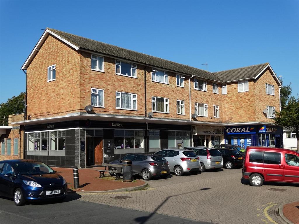 Staplehurst, Kent 3 bed £995 pcm (£230 pw)