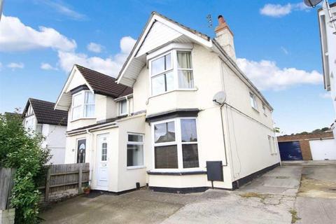 110 Croft Road, Swindon, SN1 4DT