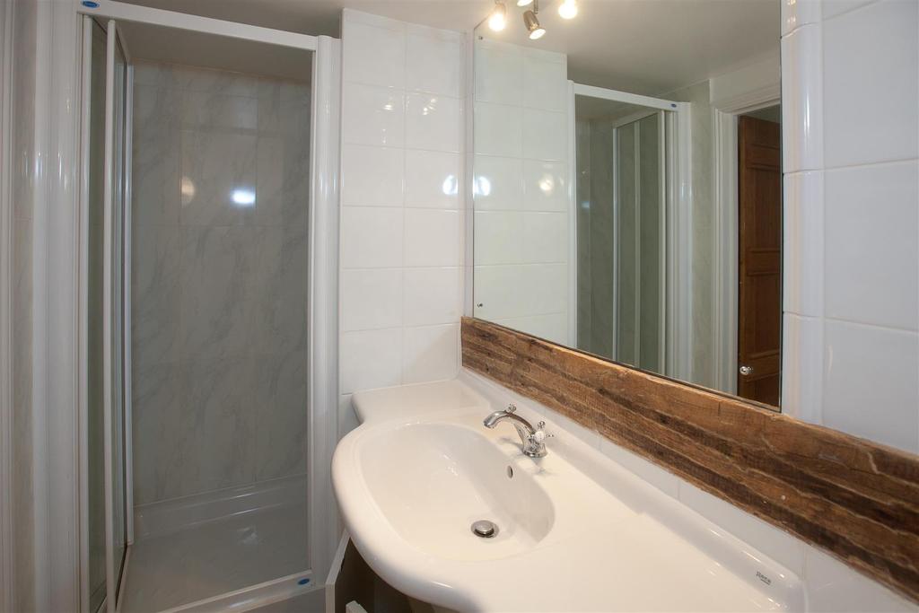 En Suite Shower Room