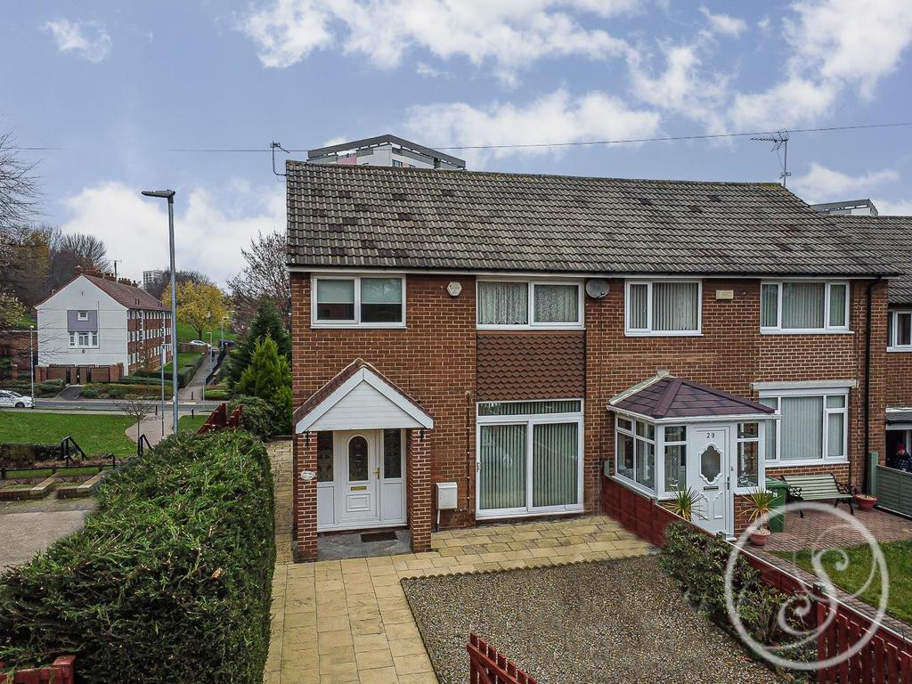 Carlton Carr, Leeds 3 bed end of terrace house £210,000