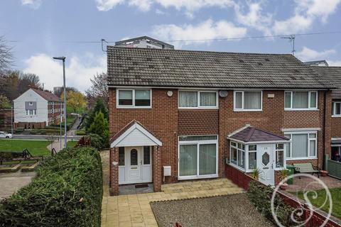 27 Carlton Carr, Leeds, LS7 1EU
