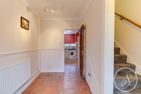 27 Carlton Carr, Leeds, LS7 1EU
