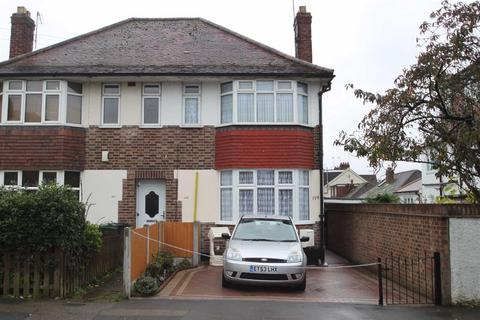 161 Cherrydown Avenue, London, E4 8DZ
