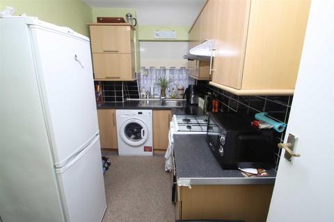 161 Cherrydown Avenue, London, E4 8DZ