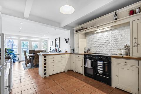 32 Highdown Hill Road, Emmer Green, Reading, RG4 8QP