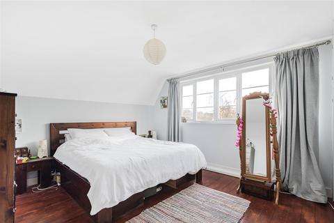 32 Highdown Hill Road, Emmer Green, Reading, RG4 8QP