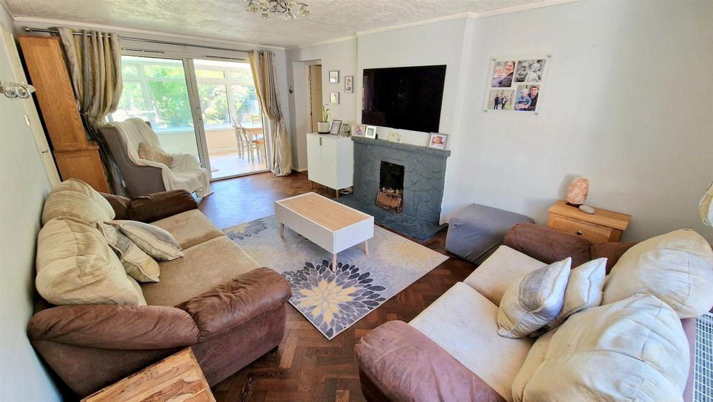 Hyde Lane, Danbury 4 bed detached house for sale £800,000