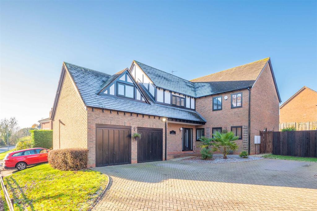 Houndsfield Lane, Wythall 5 bed detached house for sale £750,000