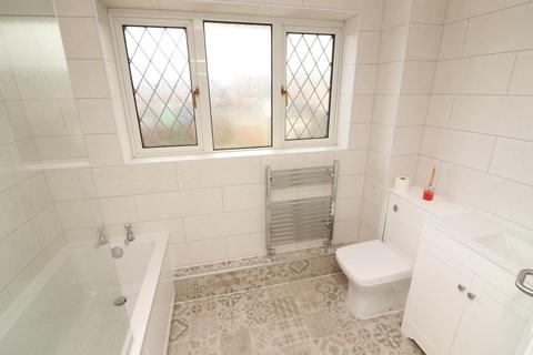 26 Kingscote, Yate, Bristol, BS37 8YB