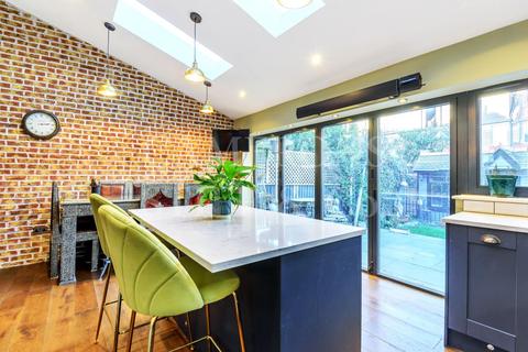 4 bedroom house for sale - Burnley Road, London, NW10