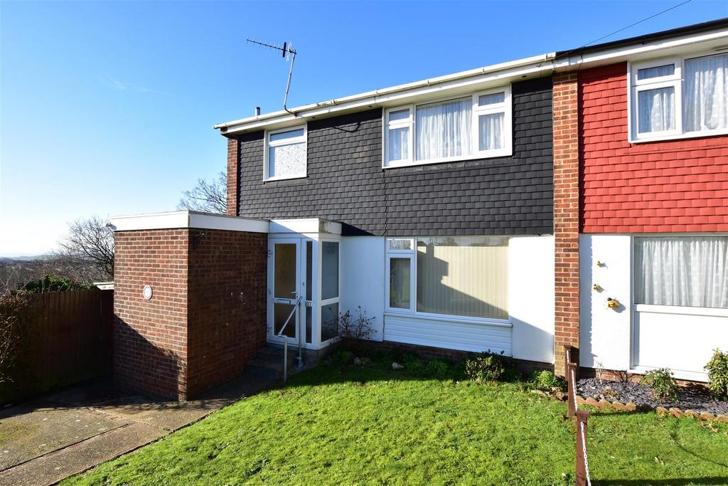 Harrow Lane, St. LeonardsOnSea 3 bed semidetached house £305,000