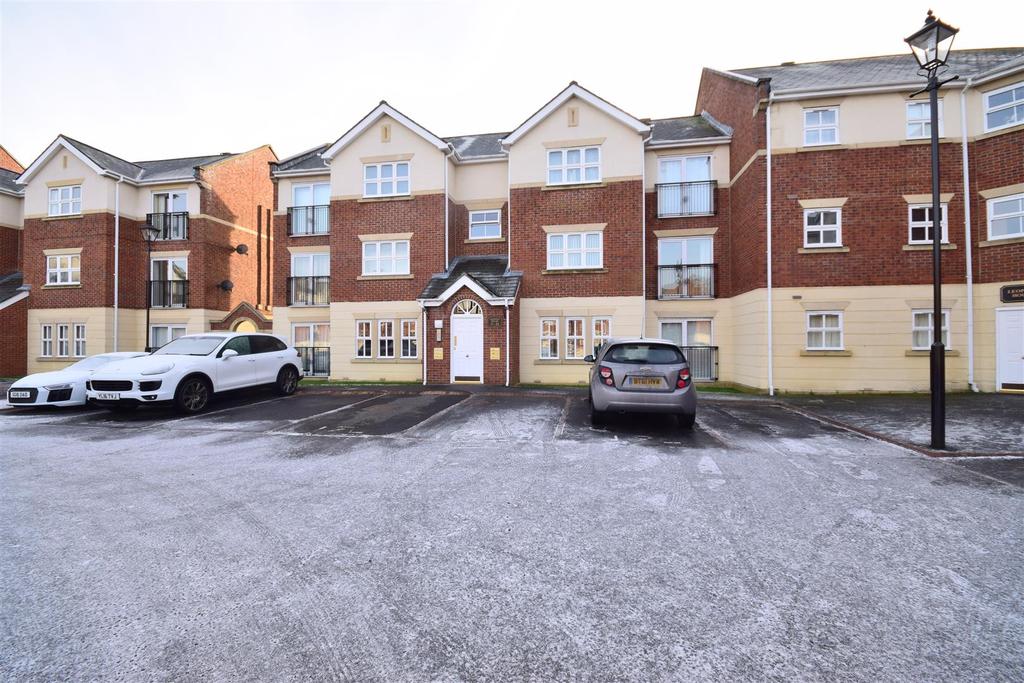 Leopold House, Royal Courts, Sunderland 2 bed apartment £600 pcm (£