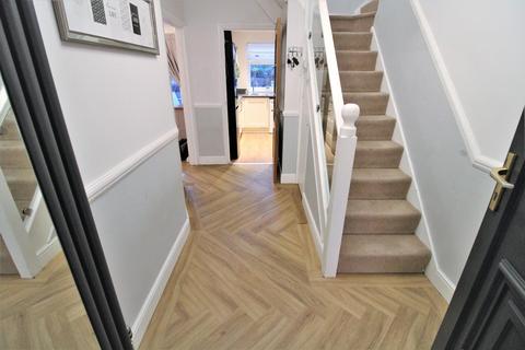 54 Berkeley Avenue, Bexleyheath, DA7 4UB