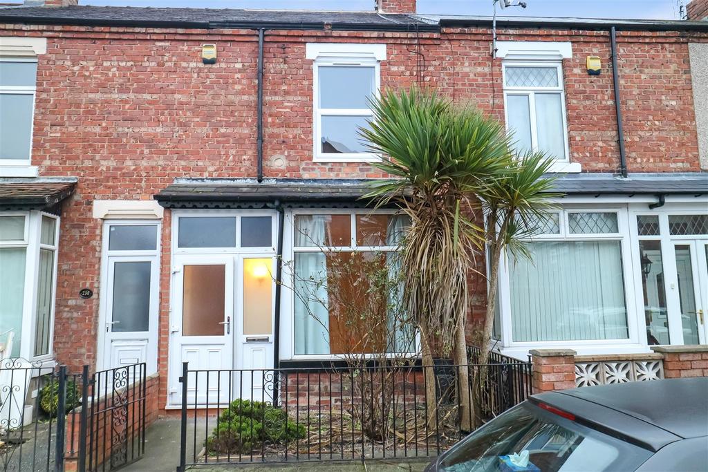 Greenbank Road, Darlington 2 bed terraced house £550 pcm (£127 pw)