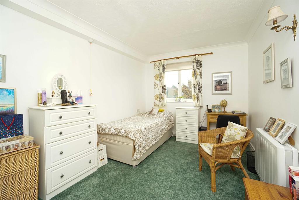 St. Helens Crescent, Hastings 1 bed flat £115,000
