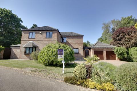 5 bedroom detached house for sale, Swanland Garth, North Ferriby