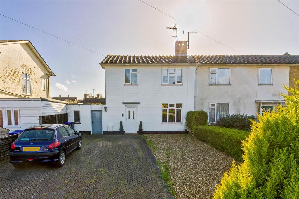 Barrington Road, Worthing 3 bed end of terrace house £1,400 pcm (£323 pw)
