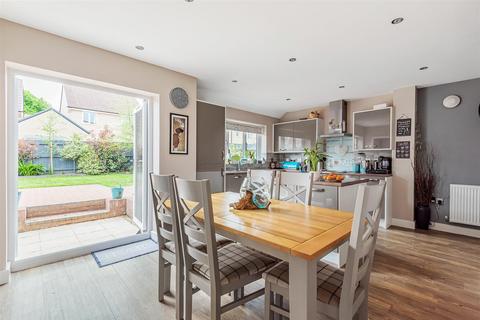 36 Hewetson Way, Bideford, EX39 3TD