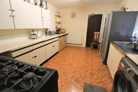 33 Allen Road, Wolverhampton, WV6 0AW