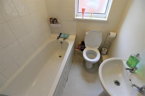 33 Allen Road, Wolverhampton, WV6 0AW