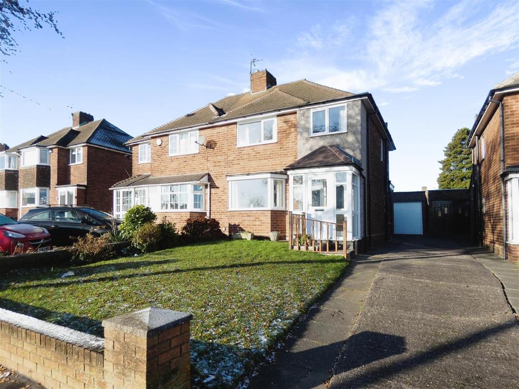 Frampton Way, Great Barr, Birmingham 3 bed semidetached house £269,950