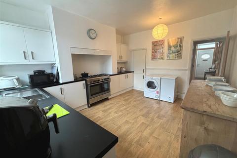 undefined, Dawson Street, Crook