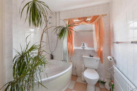11 Haffenden Close, Marden, Tonbridge, TN12 9TD