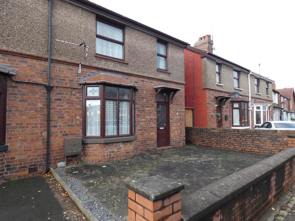 Mill Road, Cheadle, StokeOnTrent 2 bed semidetached house £159,950