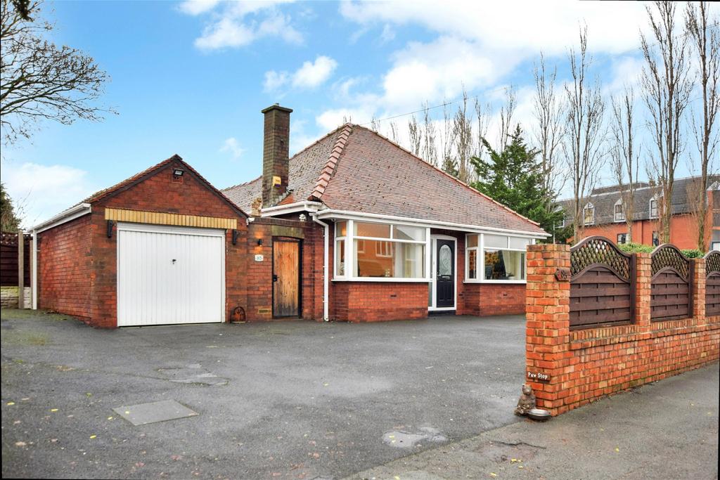 Cronton Lane, Widnes 3 bed detached bungalow for sale £280,000