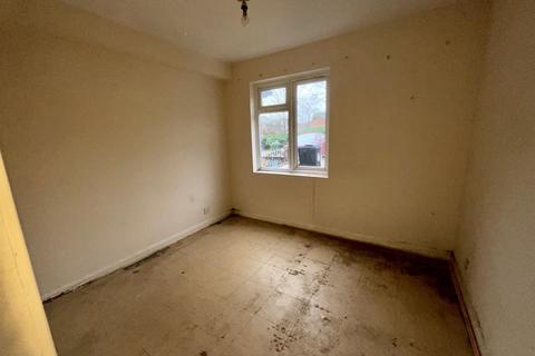 1 bedroom ground floor flat for sale, Amanda Close, Chigwell, Essex