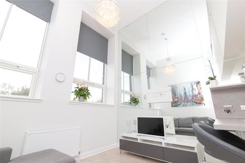 2 bedroom flat to rent, Broomhill Avenue, Glasgow, G11
