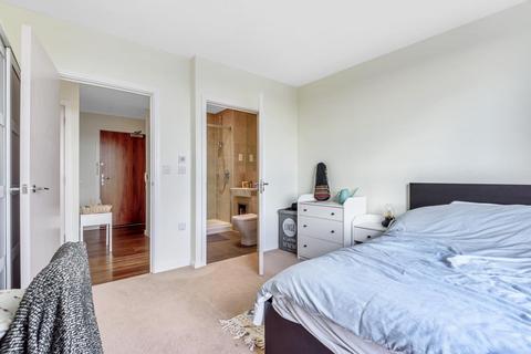 41, Alacia Court Palmerston Road, London, W3 8GJ