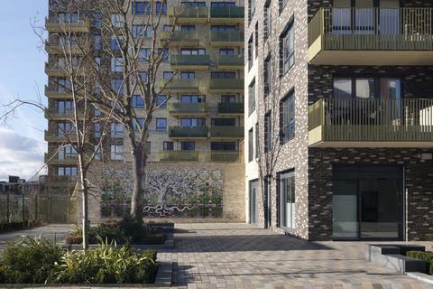 41, Alacia Court Palmerston Road, London, W3 8GJ