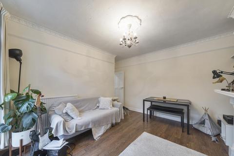 Flat 2, Wenham House Ascalon Street, London, SW8 4DY