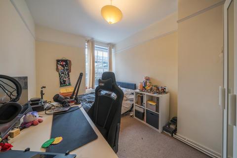 Flat 2, Wenham House Ascalon Street, London, SW8 4DY