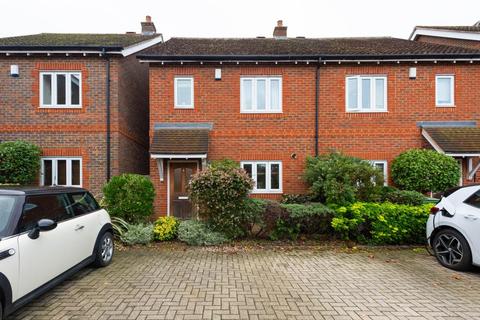 3 bedroom semi-detached house for sale - Marley Close, Botley, OX2