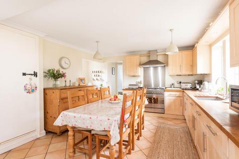 4 bedroom detached house for sale, Chapel Lane, North Leigh, OX29