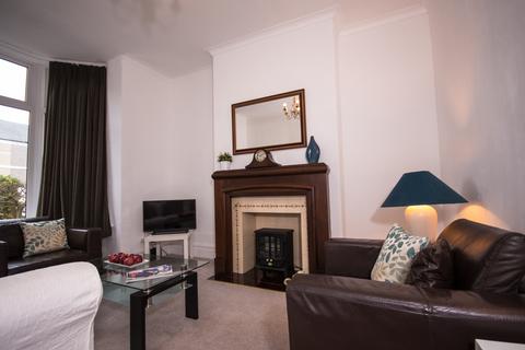 4 bedroom end of terrace house to rent, Cheltenham Street, Barrow-in-Furness, Cumbria, LA14