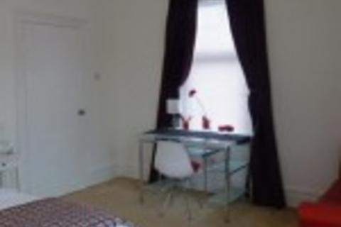 4 bedroom end of terrace house to rent, Cheltenham Street, Barrow-in-Furness, Cumbria, LA14