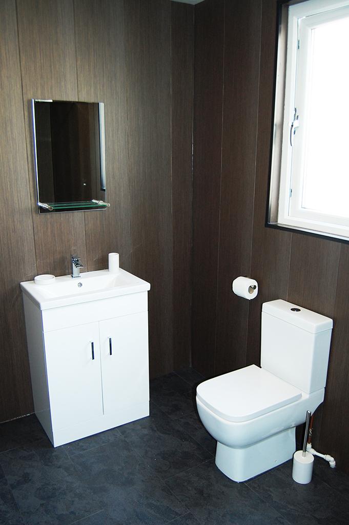 Bathroom Rm 2