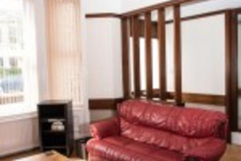 8 bedroom house share to rent, Hartington Street, Barrow-in-Furness, Cumbria, LA14