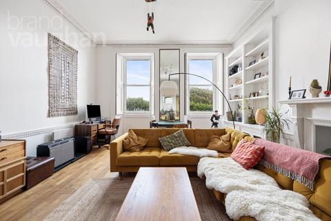 2 bedroom flat to rent, Lewes Crescent, Brighton, BN2